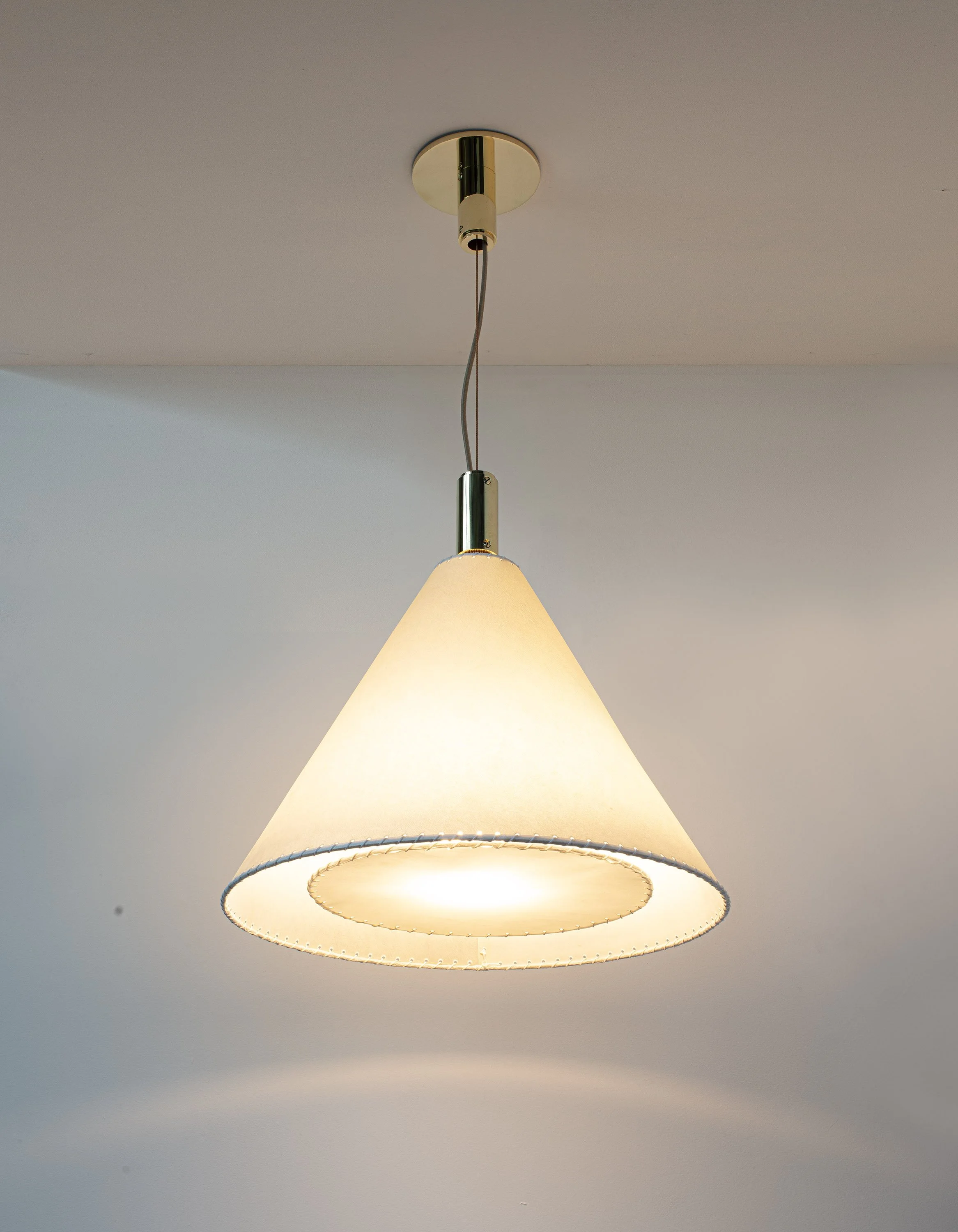 SERIES 02 LARGE PENDANT - POLISHED UNLACQUERED BRASS - GOATSKIN